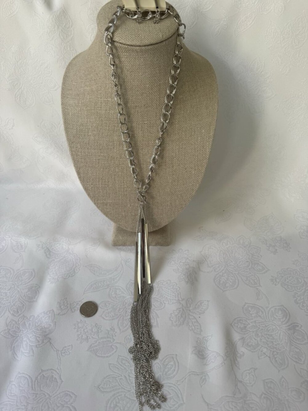 And Lovely Silvertone 42" Chunky Tassel Bar Chain Link Necklace Earrings Set NEW
